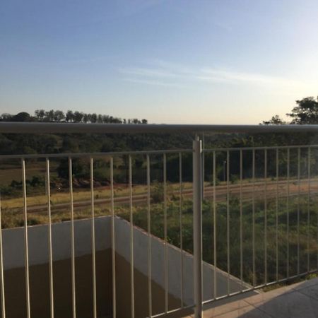 Quarto Casal- Ipe Brotas Buitenkant foto